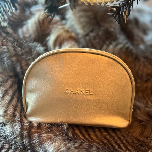 CHANEL Handbags - CHANEL Beauty Cosmetic Bag NWOT